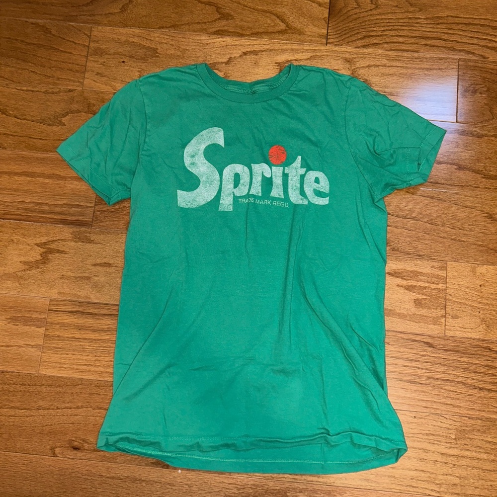 Green Sprite Graphic T-shirt